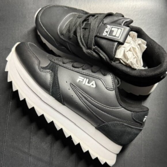 Fila Platform Sneakers - Size 6 - New In Box - Picture 7 of 10